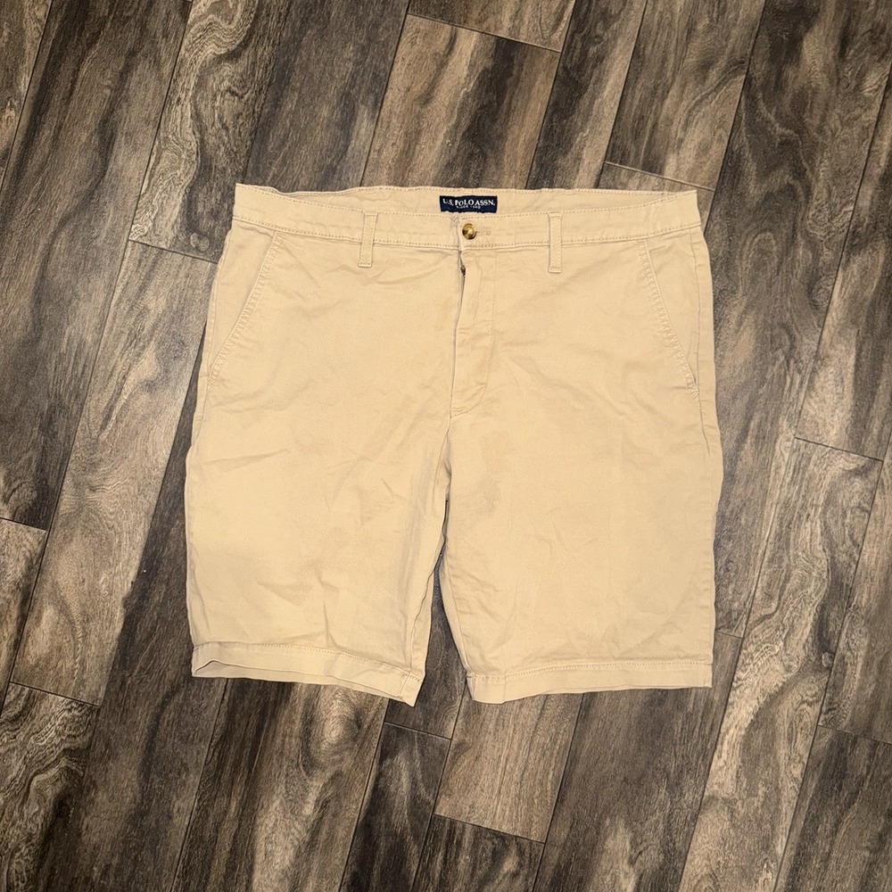 US Polo Assn Stretch Chino Shorts Khaki Men's Size 40 Inseam 10" Casual